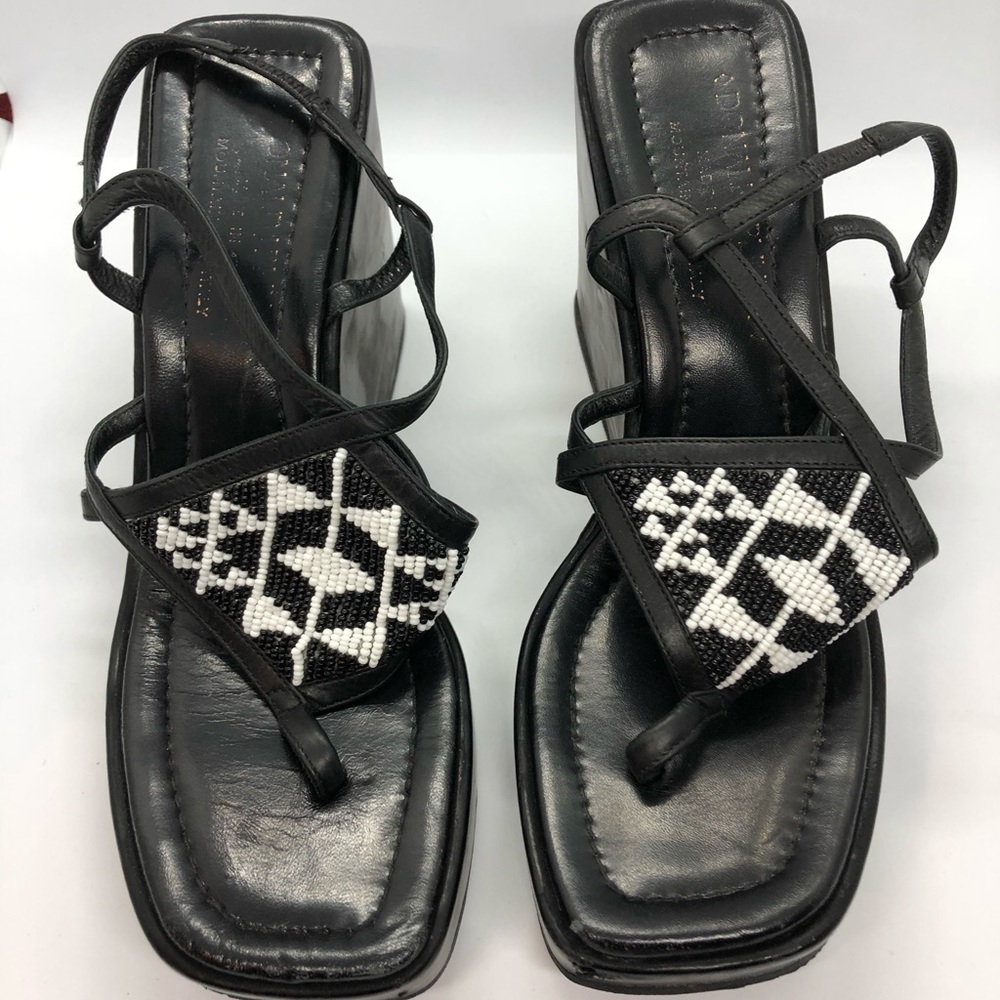 Black White Leather Beaded Platform Thongs Sz 8.5